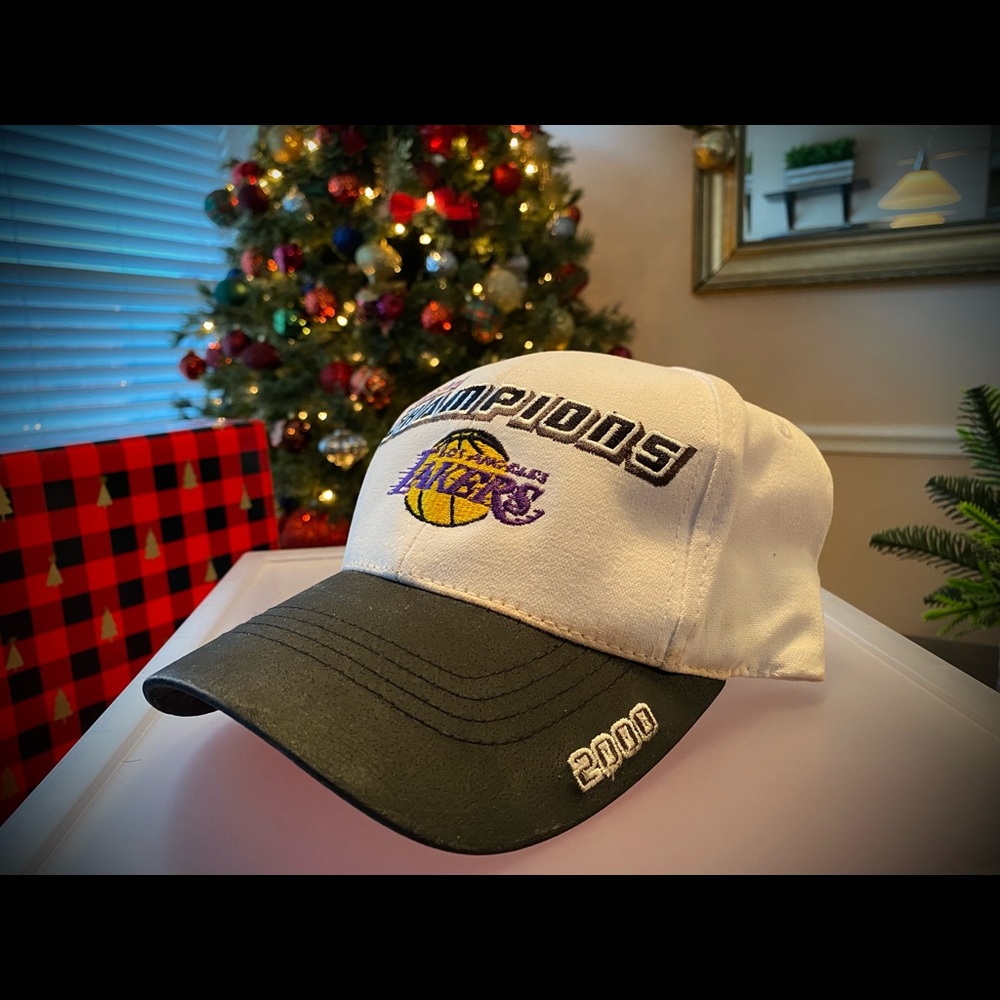 Vintage NBA Los Angeles Lakers 2000 Kobe Championship Hat / Finals Hat